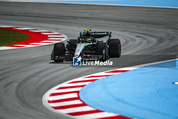 2024-06-22 - 44 HAMILTON Lewis (gbr), Mercedes AMG F1 Team W15, action during the Formula 1 Aramco Gran Premio de Espana 2024, 10th round of the 2024 Formula One World Championship from June 21 to 23, 2024 on the Circuit de Barcelona-Catalunya, in Montmeló, Spain - F1 - SPANISH GRAND PRIX 2024 - FORMULA 1 - MOTORS