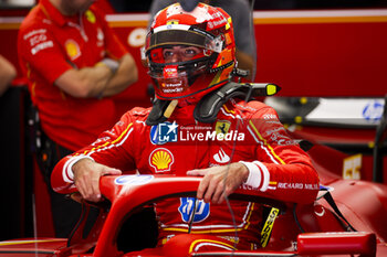 2024-06-22 - SAINZ Carlos (spa), Scuderia Ferrari SF-24, portrait during the Formula 1 Aramco Gran Premio de Espana 2024, 10th round of the 2024 Formula One World Championship from June 21 to 23, 2024 on the Circuit de Barcelona-Catalunya, in Montmeló, Spain - F1 - SPANISH GRAND PRIX 2024 - FORMULA 1 - MOTORS