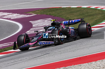 2024-06-22 - 10 GASLY Pierre (fra), Alpine F1 Team A524, action during the Formula 1 Aramco Gran Premio de Espana 2024, 10th round of the 2024 Formula One World Championship from June 21 to 23, 2024 on the Circuit de Barcelona-Catalunya, in Montmeló, Spain - F1 - SPANISH GRAND PRIX 2024 - FORMULA 1 - MOTORS