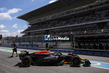 2024-06-22 - 01 VERSTAPPEN Max (nld), Red Bull Racing RB20, action during the Formula 1 Aramco Gran Premio de Espana 2024, 10th round of the 2024 Formula One World Championship from June 21 to 23, 2024 on the Circuit de Barcelona-Catalunya, in Montmeló, Spain - F1 - SPANISH GRAND PRIX 2024 - FORMULA 1 - MOTORS