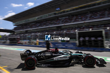 2024-06-22 - 63 RUSSELL George (gbr), Mercedes AMG F1 Team W15, action during the Formula 1 Aramco Gran Premio de Espana 2024, 10th round of the 2024 Formula One World Championship from June 21 to 23, 2024 on the Circuit de Barcelona-Catalunya, in Montmeló, Spain - F1 - SPANISH GRAND PRIX 2024 - FORMULA 1 - MOTORS