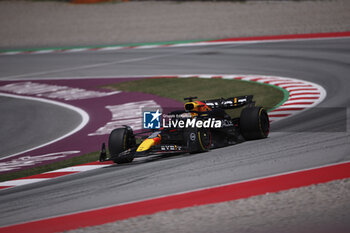 2024-06-22 - 01 VERSTAPPEN Max (nld), Red Bull Racing RB20, action during the Formula 1 Aramco Gran Premio de Espana 2024, 10th round of the 2024 Formula One World Championship from June 21 to 23, 2024 on the Circuit de Barcelona-Catalunya, in Montmeló, Spain - F1 - SPANISH GRAND PRIX 2024 - FORMULA 1 - MOTORS