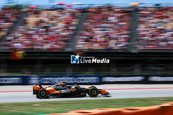 2024-06-22 - 04 NORRIS Lando (gbr), McLaren F1 Team MCL38, action during the Formula 1 Aramco Gran Premio de Espana 2024, 10th round of the 2024 Formula One World Championship from June 21 to 23, 2024 on the Circuit de Barcelona-Catalunya, in Montmeló, Spain - F1 - SPANISH GRAND PRIX 2024 - FORMULA 1 - MOTORS