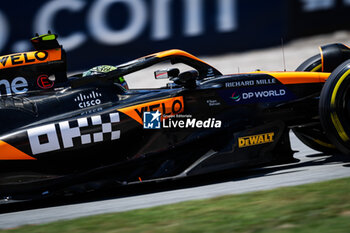 2024-06-22 - 04 NORRIS Lando (gbr), McLaren F1 Team MCL38, action during the Formula 1 Aramco Gran Premio de Espana 2024, 10th round of the 2024 Formula One World Championship from June 21 to 23, 2024 on the Circuit de Barcelona-Catalunya, in Montmeló, Spain - F1 - SPANISH GRAND PRIX 2024 - FORMULA 1 - MOTORS