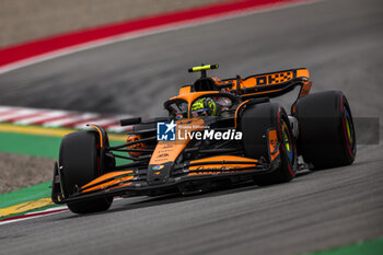 2024-06-22 - 04 NORRIS Lando (gbr), McLaren F1 Team MCL38, action during the Formula 1 Aramco Gran Premio de Espana 2024, 10th round of the 2024 Formula One World Championship from June 21 to 23, 2024 on the Circuit de Barcelona-Catalunya, in Montmeló, Spain - F1 - SPANISH GRAND PRIX 2024 - FORMULA 1 - MOTORS