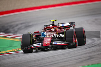 2024-06-22 - 55 SAINZ Carlos (spa), Scuderia Ferrari SF-24, action during the Formula 1 Aramco Gran Premio de Espana 2024, 10th round of the 2024 Formula One World Championship from June 21 to 23, 2024 on the Circuit de Barcelona-Catalunya, in Montmeló, Spain - F1 - SPANISH GRAND PRIX 2024 - FORMULA 1 - MOTORS