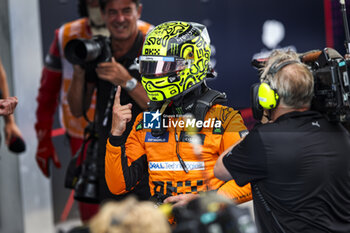 2024-06-22 - NORRIS Lando (gbr), McLaren F1 Team MCL38, portrait during the Formula 1 Aramco Gran Premio de Espana 2024, 10th round of the 2024 Formula One World Championship from June 21 to 23, 2024 on the Circuit de Barcelona-Catalunya, in Montmeló, Spain - F1 - SPANISH GRAND PRIX 2024 - FORMULA 1 - MOTORS