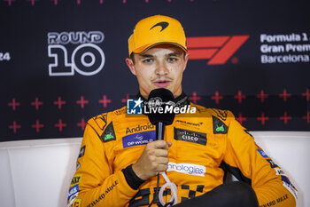 2024-06-22 - NORRIS Lando (gbr), McLaren F1 Team MCL38, portrait, press conference during the Formula 1 Aramco Gran Premio de Espana 2024, 10th round of the 2024 Formula One World Championship from June 21 to 23, 2024 on the Circuit de Barcelona-Catalunya, in Montmeló, Spain - F1 - SPANISH GRAND PRIX 2024 - FORMULA 1 - MOTORS