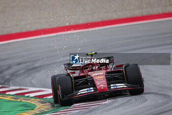 2024-06-22 - 55 SAINZ Carlos (spa), Scuderia Ferrari SF-24, action during the Formula 1 Aramco Gran Premio de Espana 2024, 10th round of the 2024 Formula One World Championship from June 21 to 23, 2024 on the Circuit de Barcelona-Catalunya, in Montmeló, Spain - F1 - SPANISH GRAND PRIX 2024 - FORMULA 1 - MOTORS