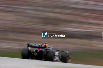 2024-06-22 - 01 VERSTAPPEN Max (nld), Red Bull Racing RB20, action during the Formula 1 Aramco Gran Premio de Espana 2024, 10th round of the 2024 Formula One World Championship from June 21 to 23, 2024 on the Circuit de Barcelona-Catalunya, in Montmeló, Spain - F1 - SPANISH GRAND PRIX 2024 - FORMULA 1 - MOTORS