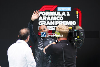 2024-06-22 - HAMILTON Lewis (gbr), Mercedes AMG F1 Team W15, portrait during the Formula 1 Aramco Gran Premio de Espana 2024, 10th round of the 2024 Formula One World Championship from June 21 to 23, 2024 on the Circuit de Barcelona-Catalunya, in Montmeló, Spain - F1 - SPANISH GRAND PRIX 2024 - FORMULA 1 - MOTORS