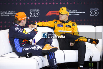 2024-06-22 - VERSTAPPEN Max (ned), Red Bull Racing RB20, portrait and NORRIS Lando (gbr), McLaren F1 Team MCL38, portrait during the Formula 1 Aramco Gran Premio de Espana 2024, 10th round of the 2024 Formula One World Championship from June 21 to 23, 2024 on the Circuit de Barcelona-Catalunya, in Montmeló, Spain - F1 - SPANISH GRAND PRIX 2024 - FORMULA 1 - MOTORS