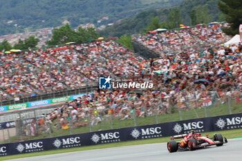 2024-06-22 - 55 SAINZ Carlos (spa), Scuderia Ferrari SF-24, action during the Formula 1 Aramco Gran Premio de Espana 2024, 10th round of the 2024 Formula One World Championship from June 21 to 23, 2024 on the Circuit de Barcelona-Catalunya, in Montmeló, Spain - F1 - SPANISH GRAND PRIX 2024 - FORMULA 1 - MOTORS