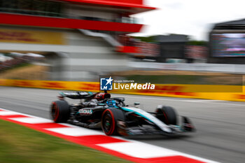 2024-06-22 - 63 RUSSELL George (gbr), Mercedes AMG F1 Team W15, action during the Formula 1 Aramco Gran Premio de Espana 2024, 10th round of the 2024 Formula One World Championship from June 21 to 23, 2024 on the Circuit de Barcelona-Catalunya, in Montmeló, Spain - F1 - SPANISH GRAND PRIX 2024 - FORMULA 1 - MOTORS