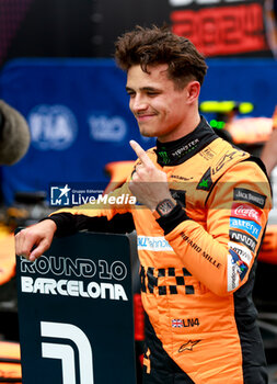 2024-06-22 - NORRIS Lando (gbr), McLaren F1 Team MCL38, portrait during the Formula 1 Aramco Gran Premio de Espana 2024, 10th round of the 2024 Formula One World Championship from June 21 to 23, 2024 on the Circuit de Barcelona-Catalunya, in Montmeló, Spain - F1 - SPANISH GRAND PRIX 2024 - FORMULA 1 - MOTORS