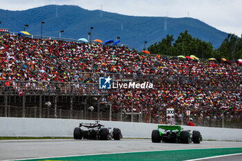 2024-06-22 - 63 RUSSELL George (gbr), Mercedes AMG F1 Team W15, action during the Formula 1 Aramco Gran Premio de Espana 2024, 10th round of the 2024 Formula One World Championship from June 21 to 23, 2024 on the Circuit de Barcelona-Catalunya, in Montmeló, Spain - F1 - SPANISH GRAND PRIX 2024 - FORMULA 1 - MOTORS