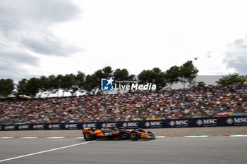 2024-06-22 - 04 NORRIS Lando (gbr), McLaren F1 Team MCL38, action during the Formula 1 Aramco Gran Premio de Espana 2024, 10th round of the 2024 Formula One World Championship from June 21 to 23, 2024 on the Circuit de Barcelona-Catalunya, in Montmeló, Spain - F1 - SPANISH GRAND PRIX 2024 - FORMULA 1 - MOTORS