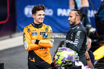 2024-06-22 - NORRIS Lando (gbr), McLaren F1 Team MCL38, portrait HAMILTON Lewis (gbr), Mercedes AMG F1 Team W15, portrait during the Formula 1 Aramco Gran Premio de Espana 2024, 10th round of the 2024 Formula One World Championship from June 21 to 23, 2024 on the Circuit de Barcelona-Catalunya, in Montmeló, Spain - F1 - SPANISH GRAND PRIX 2024 - FORMULA 1 - MOTORS