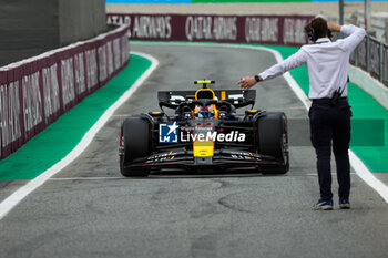 2024-06-22 - 11 PEREZ Sergio (mex), Red Bull Racing RB20, action during the Formula 1 Aramco Gran Premio de Espana 2024, 10th round of the 2024 Formula One World Championship from June 21 to 23, 2024 on the Circuit de Barcelona-Catalunya, in Montmeló, Spain - F1 - SPANISH GRAND PRIX 2024 - FORMULA 1 - MOTORS