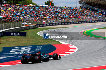 2024-06-22 - 63 RUSSELL George (gbr), Mercedes AMG F1 Team W15, action during the Formula 1 Aramco Gran Premio de Espana 2024, 10th round of the 2024 Formula One World Championship from June 21 to 23, 2024 on the Circuit de Barcelona-Catalunya, in Montmeló, Spain - F1 - SPANISH GRAND PRIX 2024 - FORMULA 1 - MOTORS