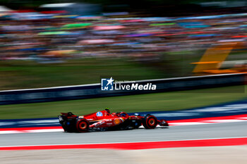 2024-06-22 - 55 SAINZ Carlos (spa), Scuderia Ferrari SF-24, action during the Formula 1 Aramco Gran Premio de Espana 2024, 10th round of the 2024 Formula One World Championship from June 21 to 23, 2024 on the Circuit de Barcelona-Catalunya, in Montmeló, Spain - F1 - SPANISH GRAND PRIX 2024 - FORMULA 1 - MOTORS