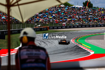 2024-06-22 - 04 NORRIS Lando (gbr), McLaren F1 Team MCL38, action during the Formula 1 Aramco Gran Premio de Espana 2024, 10th round of the 2024 Formula One World Championship from June 21 to 23, 2024 on the Circuit de Barcelona-Catalunya, in Montmeló, Spain - F1 - SPANISH GRAND PRIX 2024 - FORMULA 1 - MOTORS