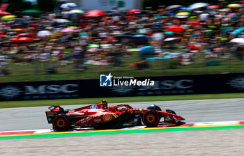 2024-06-22 - 55 SAINZ Carlos (spa), Scuderia Ferrari SF-24, action during the Formula 1 Aramco Gran Premio de Espana 2024, 10th round of the 2024 Formula One World Championship from June 21 to 23, 2024 on the Circuit de Barcelona-Catalunya, in Montmeló, Spain - F1 - SPANISH GRAND PRIX 2024 - FORMULA 1 - MOTORS