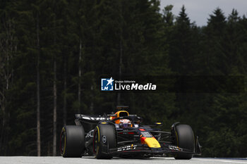 2024-06-28 - 01 VERSTAPPEN Max (nld), Red Bull Racing RB20, action during the Formula 1 Qatar Airways Austrian Grand Prix 2024, 11th round of the 2024 Formula One World Championship from June 28 to 30, 2024 on the Red Bull Ring, in Spielberg, Austria - F1 - AUSTRIAN GRAND PRIX 2024 - FORMULA 1 - MOTORS