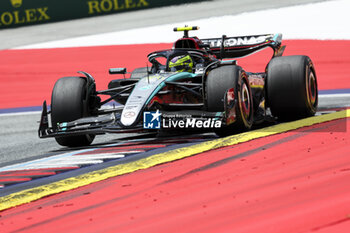 2024-06-28 - 44 HAMILTON Lewis (gbr), Mercedes AMG F1 Team W15, action during the Formula 1 Qatar Airways Austrian Grand Prix 2024, 11th round of the 2024 Formula One World Championship from June 28 to 30, 2024 on the Red Bull Ring, in Spielberg, Austria - F1 - AUSTRIAN GRAND PRIX 2024 - FORMULA 1 - MOTORS