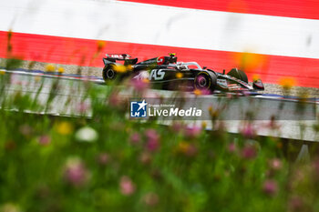 2024-06-28 - 27 HULKENBERG Nico (ger), Haas F1 Team VF-24 Ferrari, action during the Formula 1 Qatar Airways Austrian Grand Prix 2024, 11th round of the 2024 Formula One World Championship from June 28 to 30, 2024 on the Red Bull Ring, in Spielberg, Austria - F1 - AUSTRIAN GRAND PRIX 2024 - FORMULA 1 - MOTORS