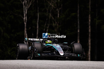 2024-06-28 - 44 HAMILTON Lewis (gbr), Mercedes AMG F1 Team W15, action during the Formula 1 Qatar Airways Austrian Grand Prix 2024, 11th round of the 2024 Formula One World Championship from June 28 to 30, 2024 on the Red Bull Ring, in Spielberg, Austria - F1 - AUSTRIAN GRAND PRIX 2024 - FORMULA 1 - MOTORS