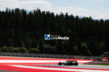 2024-06-28 - 44 HAMILTON Lewis (gbr), Mercedes AMG F1 Team W15, action during the Formula 1 Qatar Airways Austrian Grand Prix 2024, 11th round of the 2024 Formula One World Championship from June 28 to 30, 2024 on the Red Bull Ring, in Spielberg, Austria - F1 - AUSTRIAN GRAND PRIX 2024 - FORMULA 1 - MOTORS