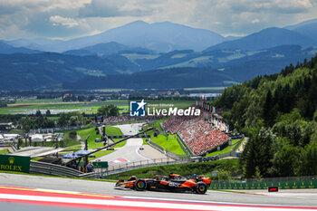 2024-06-28 - 81 PIASTRI Oscar (aus), McLaren F1 Team MCL38, action during the Formula 1 Qatar Airways Austrian Grand Prix 2024, 11th round of the 2024 Formula One World Championship from June 28 to 30, 2024 on the Red Bull Ring, in Spielberg, Austria - F1 - AUSTRIAN GRAND PRIX 2024 - FORMULA 1 - MOTORS