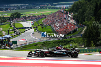 2024-06-28 - 44 HAMILTON Lewis (gbr), Mercedes AMG F1 Team W15, action during the Formula 1 Qatar Airways Austrian Grand Prix 2024, 11th round of the 2024 Formula One World Championship from June 28 to 30, 2024 on the Red Bull Ring, in Spielberg, Austria - F1 - AUSTRIAN GRAND PRIX 2024 - FORMULA 1 - MOTORS