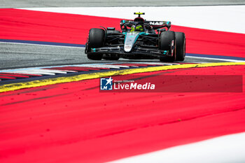 2024-06-28 - 44 HAMILTON Lewis (gbr), Mercedes AMG F1 Team W15, action during the Formula 1 Qatar Airways Austrian Grand Prix 2024, 11th round of the 2024 Formula One World Championship from June 28 to 30, 2024 on the Red Bull Ring, in Spielberg, Austria - F1 - AUSTRIAN GRAND PRIX 2024 - FORMULA 1 - MOTORS