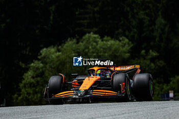 2024-06-28 - 81 PIASTRI Oscar (aus), McLaren F1 Team MCL38, action during the Formula 1 Qatar Airways Austrian Grand Prix 2024, 11th round of the 2024 Formula One World Championship from June 28 to 30, 2024 on the Red Bull Ring, in Spielberg, Austria - F1 - AUSTRIAN GRAND PRIX 2024 - FORMULA 1 - MOTORS