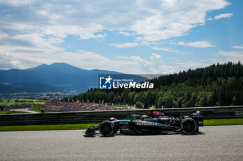 2024-06-28 - 44 HAMILTON Lewis (gbr), Mercedes AMG F1 Team W15, action during the Formula 1 Qatar Airways Austrian Grand Prix 2024, 11th round of the 2024 Formula One World Championship from June 28 to 30, 2024 on the Red Bull Ring, in Spielberg, Austria - F1 - AUSTRIAN GRAND PRIX 2024 - FORMULA 1 - MOTORS