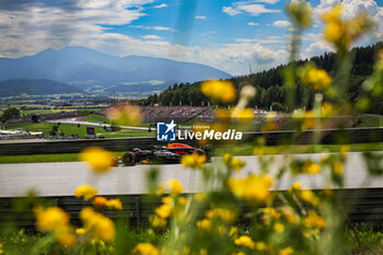 2024-06-28 - 11 PEREZ Sergio (mex), Red Bull Racing RB20, action during the Formula 1 Qatar Airways Austrian Grand Prix 2024, 11th round of the 2024 Formula One World Championship from June 28 to 30, 2024 on the Red Bull Ring, in Spielberg, Austria - F1 - AUSTRIAN GRAND PRIX 2024 - FORMULA 1 - MOTORS