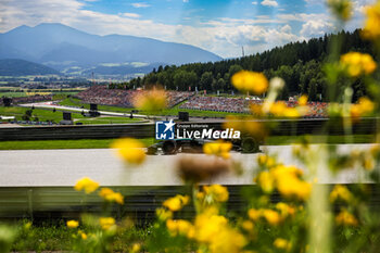 2024-06-28 - 44 HAMILTON Lewis (gbr), Mercedes AMG F1 Team W15, action during the Formula 1 Qatar Airways Austrian Grand Prix 2024, 11th round of the 2024 Formula One World Championship from June 28 to 30, 2024 on the Red Bull Ring, in Spielberg, Austria - F1 - AUSTRIAN GRAND PRIX 2024 - FORMULA 1 - MOTORS