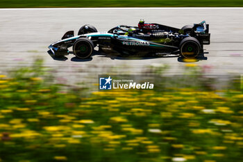 2024-06-28 - 44 HAMILTON Lewis (gbr), Mercedes AMG F1 Team W15, action during the Formula 1 Qatar Airways Austrian Grand Prix 2024, 11th round of the 2024 Formula One World Championship from June 28 to 30, 2024 on the Red Bull Ring, in Spielberg, Austria - F1 - AUSTRIAN GRAND PRIX 2024 - FORMULA 1 - MOTORS