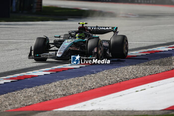 2024-06-28 - 44 HAMILTON Lewis (gbr), Mercedes AMG F1 Team W15, action during the Formula 1 Qatar Airways Austrian Grand Prix 2024, 11th round of the 2024 Formula One World Championship from June 28 to 30, 2024 on the Red Bull Ring, in Spielberg, Austria - F1 - AUSTRIAN GRAND PRIX 2024 - FORMULA 1 - MOTORS