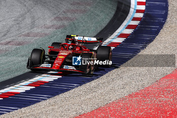 2024-06-28 - 55 SAINZ Carlos (spa), Scuderia Ferrari SF-24, action during the Formula 1 Qatar Airways Austrian Grand Prix 2024, 11th round of the 2024 Formula One World Championship from June 28 to 30, 2024 on the Red Bull Ring, in Spielberg, Austria - F1 - AUSTRIAN GRAND PRIX 2024 - FORMULA 1 - MOTORS