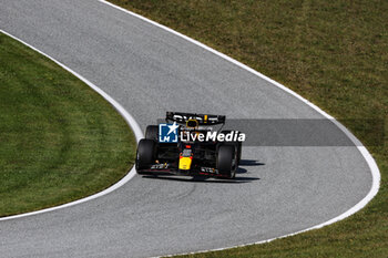 2024-06-28 - 01 VERSTAPPEN Max (nld), Red Bull Racing RB20, action during the Formula 1 Qatar Airways Austrian Grand Prix 2024, 11th round of the 2024 Formula One World Championship from June 28 to 30, 2024 on the Red Bull Ring, in Spielberg, Austria - F1 - AUSTRIAN GRAND PRIX 2024 - FORMULA 1 - MOTORS