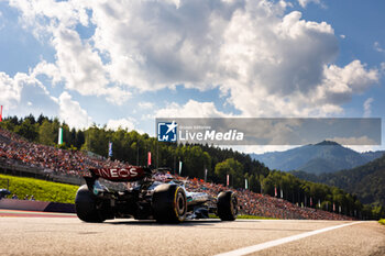 2024-06-28 - 63 RUSSELL George (gbr), Mercedes AMG F1 Team W15, action during the Formula 1 Qatar Airways Austrian Grand Prix 2024, 11th round of the 2024 Formula One World Championship from June 28 to 30, 2024 on the Red Bull Ring, in Spielberg, Austria - F1 - AUSTRIAN GRAND PRIX 2024 - FORMULA 1 - MOTORS