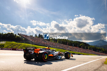 2024-06-28 - 81 PIASTRI Oscar (aus), McLaren F1 Team MCL38, action during the Formula 1 Qatar Airways Austrian Grand Prix 2024, 11th round of the 2024 Formula One World Championship from June 28 to 30, 2024 on the Red Bull Ring, in Spielberg, Austria - F1 - AUSTRIAN GRAND PRIX 2024 - FORMULA 1 - MOTORS