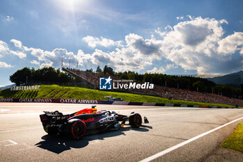 2024-06-28 - 01 VERSTAPPEN Max (nld), Red Bull Racing RB20, action during the Formula 1 Qatar Airways Austrian Grand Prix 2024, 11th round of the 2024 Formula One World Championship from June 28 to 30, 2024 on the Red Bull Ring, in Spielberg, Austria - F1 - AUSTRIAN GRAND PRIX 2024 - FORMULA 1 - MOTORS