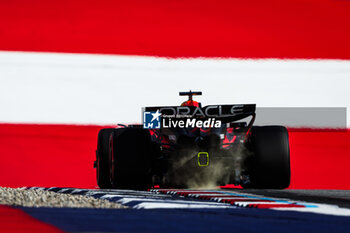 2024-06-28 - 01 VERSTAPPEN Max (nld), Red Bull Racing RB20, action during the Formula 1 Qatar Airways Austrian Grand Prix 2024, 11th round of the 2024 Formula One World Championship from June 28 to 30, 2024 on the Red Bull Ring, in Spielberg, Austria - F1 - AUSTRIAN GRAND PRIX 2024 - FORMULA 1 - MOTORS