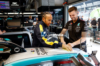 2024-06-28 - HAMILTON Lewis (gbr), Mercedes AMG F1 Team W15, portrait mechanic, mecanicien, mechanics during the Formula 1 Qatar Airways Austrian Grand Prix 2024, 11th round of the 2024 Formula One World Championship from June 28 to 30, 2024 on the Red Bull Ring, in Spielberg, Austria - F1 - AUSTRIAN GRAND PRIX 2024 - FORMULA 1 - MOTORS