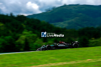 2024-06-28 - 44 HAMILTON Lewis (gbr), Mercedes AMG F1 Team W15, action during the Formula 1 Qatar Airways Austrian Grand Prix 2024, 11th round of the 2024 Formula One World Championship from June 28 to 30, 2024 on the Red Bull Ring, in Spielberg, Austria - F1 - AUSTRIAN GRAND PRIX 2024 - FORMULA 1 - MOTORS