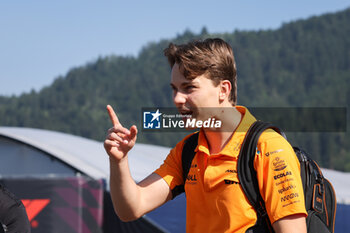 2024-06-29 - PIASTRI Oscar (aus), McLaren F1 Team MCL38, portrait during the Formula 1 Qatar Airways Austrian Grand Prix 2024, 11th round of the 2024 Formula One World Championship from June 28 to 30, 2024 on the Red Bull Ring, in Spielberg, Austria - F1 - AUSTRIAN GRAND PRIX 2024 - FORMULA 1 - MOTORS